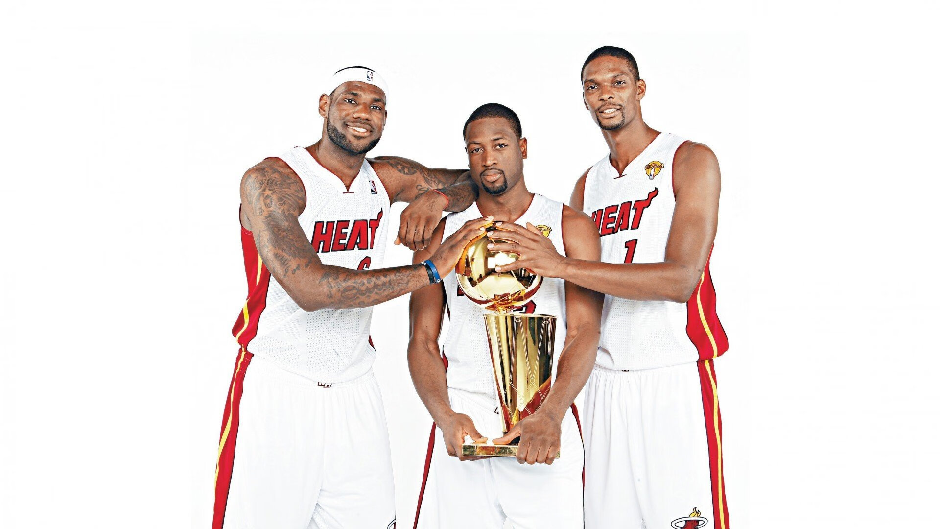 利物浦战平曼城，哈兰德和萨拉赫互飙进球，萨拉赫争议进球 利物浦2-1曼城 北京时间7月26