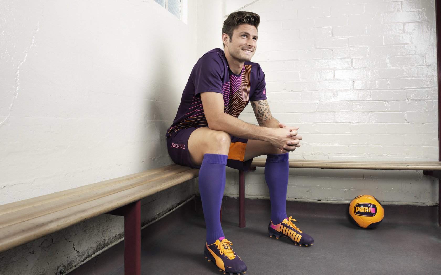 门兴格拉德巴赫控球主导提升比赛节奏，门兴格拉德巴赫转会