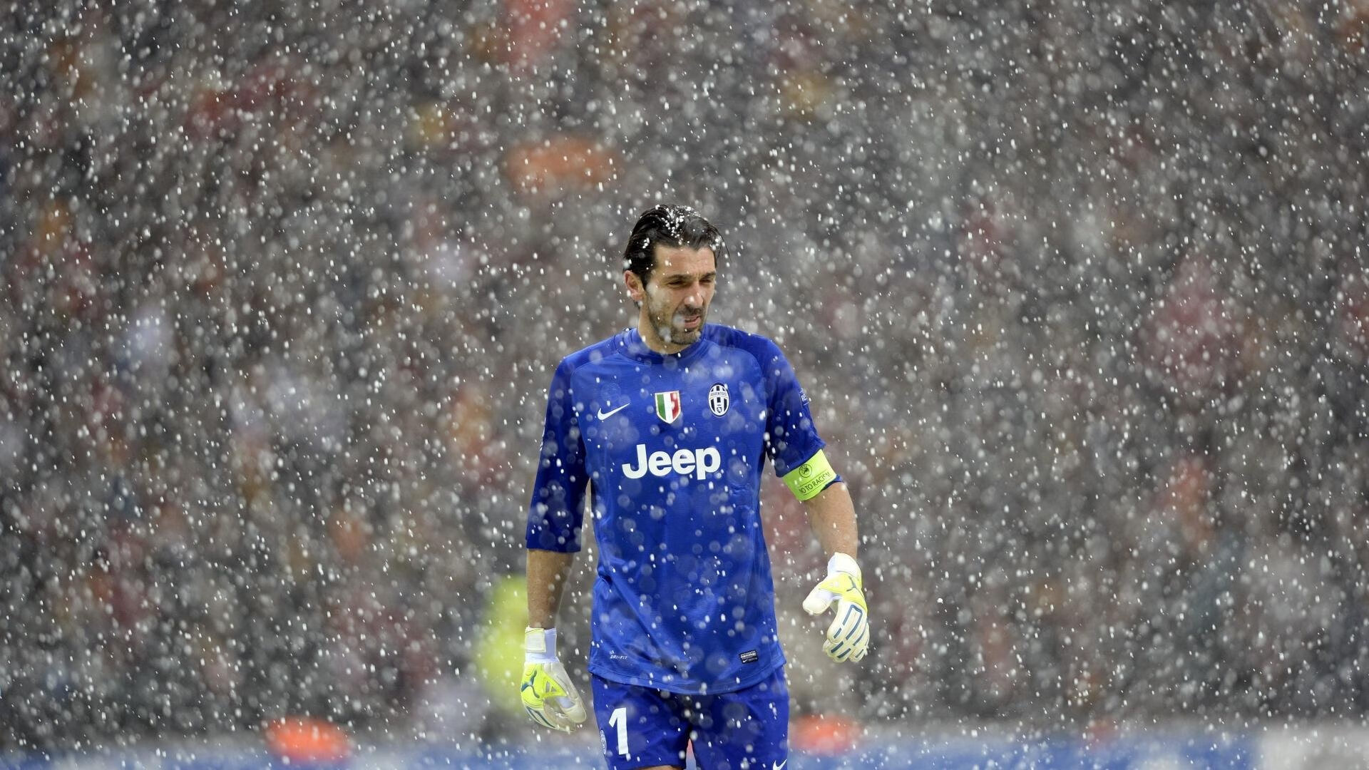 尤文图斯老将布冯宣布赛季末退役